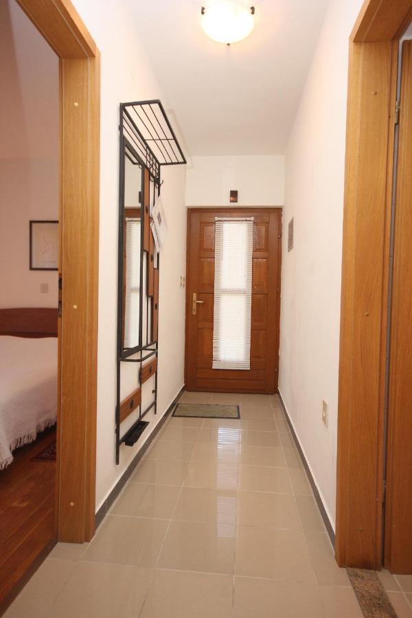 Apartments With A Parking Space Presika, Labin - 7390 외부 사진
