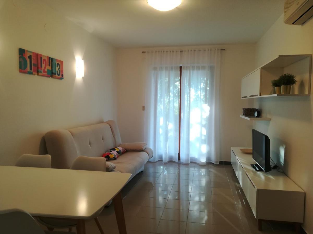 Apartments With A Parking Space Presika, Labin - 7390 외부 사진